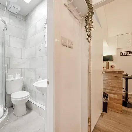 Deluxe Apartment5- Centre