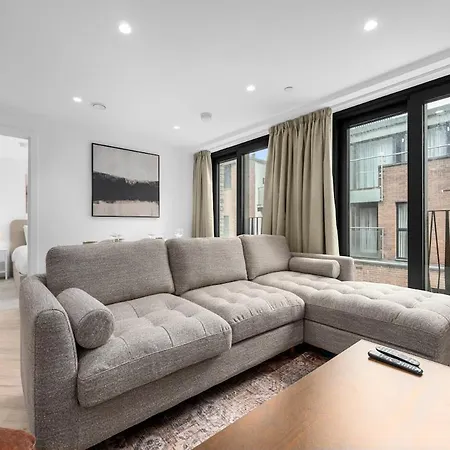 Stunning 2 Bed By Manchester