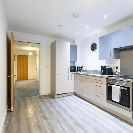 2 Bedroom - Balcony - Riverside - Salford Manchester
