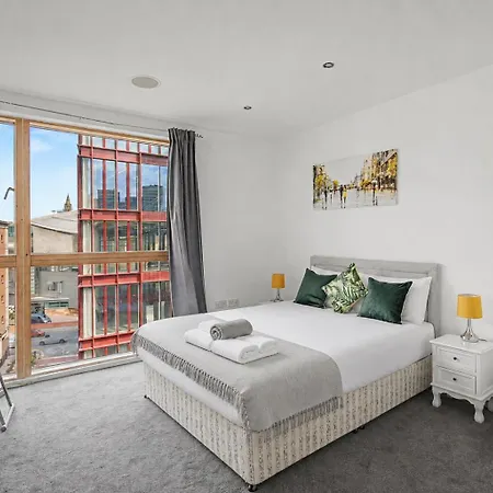 2br Apartment, Centre, Walk Everywhere * Manchester