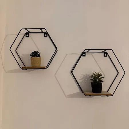 The Monochromatic Nest شقة