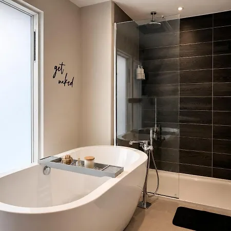 Luxury Penthouse Sleeps 8 Terrace Parking 3br Apartamento *