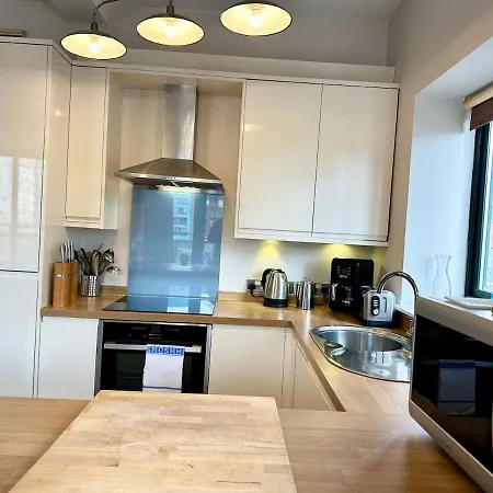 Stunning Floor Flat In The Heart Of Apartamento