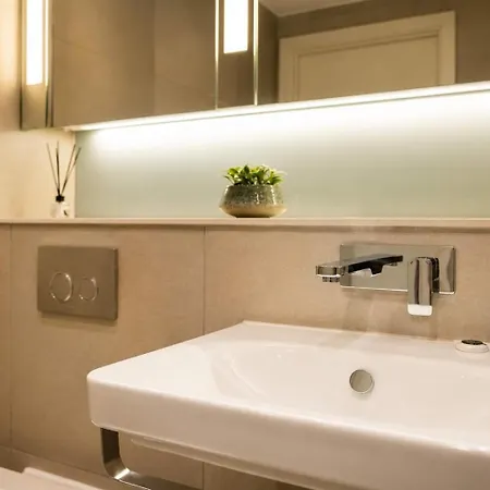Modern By With Us Apartamento