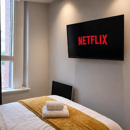 Luxury Penthouse Sleeps 8 Terrace Parking 3br Apartamento Manchester