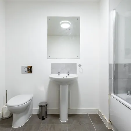 2 Bedroom - Balcony - Riverside - Salford Apartamento *