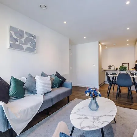 Apartamento Centre W Balcony & Free Parking *