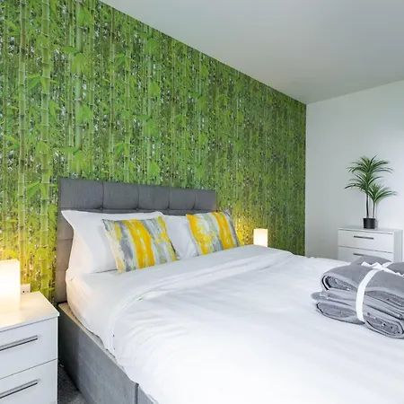 2 Bedroom - Balcony - Riverside - Salford مانشستر