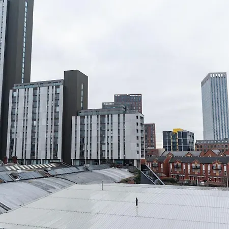 1 Bed Centre Flat Balcony Canal View! Apartamento *