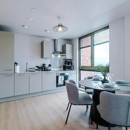 Stylish 1br With Free Parking شقة مانشستر