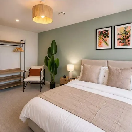Premium 1-bedroom Views & Free Parking Apartamento *