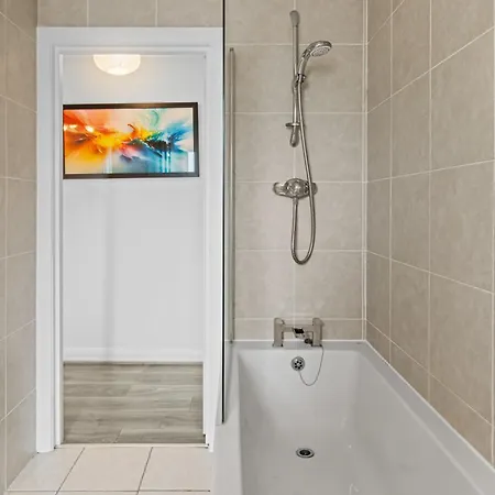 2br,prime Location Pad,free Parking,ps4,wifi,tourists *