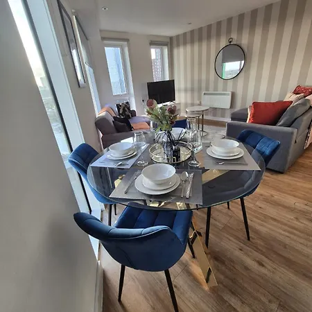 Stylish Penthouse In With Parking Apartman *