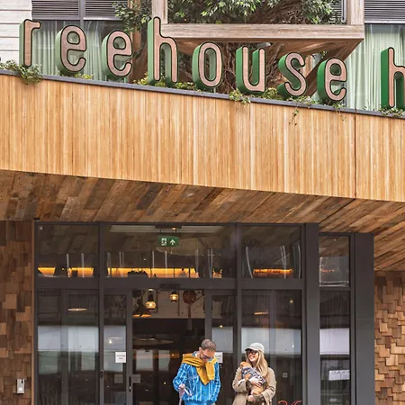 Ξενοδοχείο Treehouse