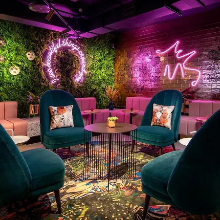 Yotel Deansgate Hotel 4*