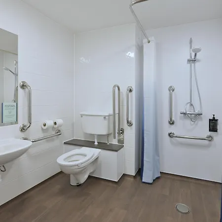 מלון Travelodge Ancoats