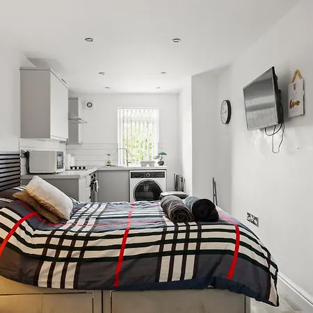 10min To - Free Parking - Private - Contractor Friendly * Mánchester