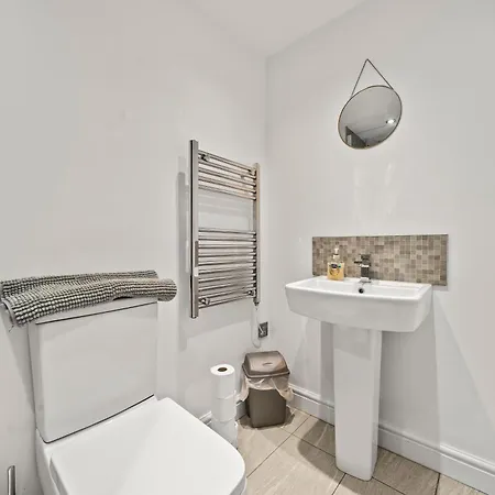 Appartement 10min To - Free Parking - Private - Contractor Friendly Manchester