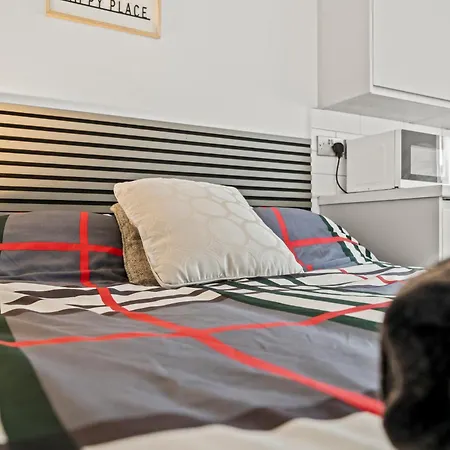 10min To - Free Parking - Private - Contractor Friendly Appartement