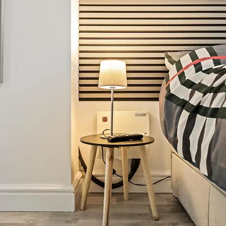 Appartement 10min To - Free Parking - Private - Contractor Friendly Manchester