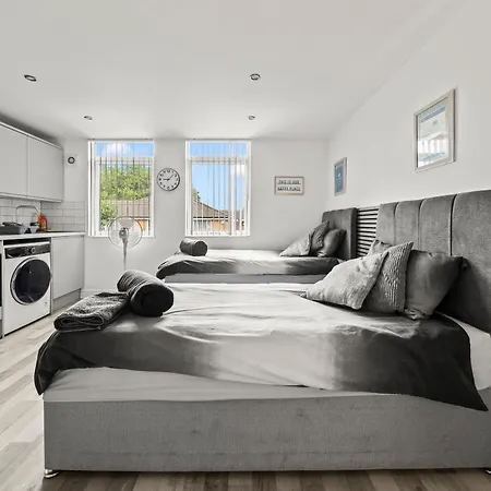 Appartement 10min To - Free Parking - Private - Contractor Friendly Manchester