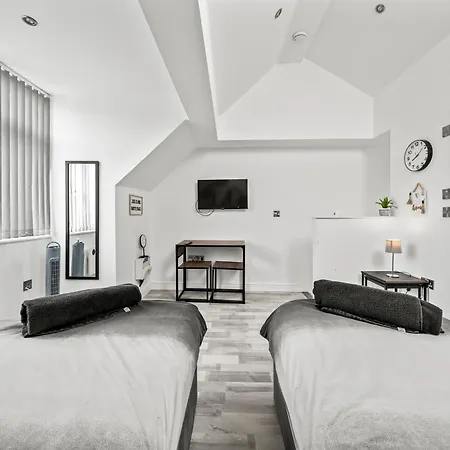 Appartement 10min To - Free Parking - Private - Contractor Friendly Manchester