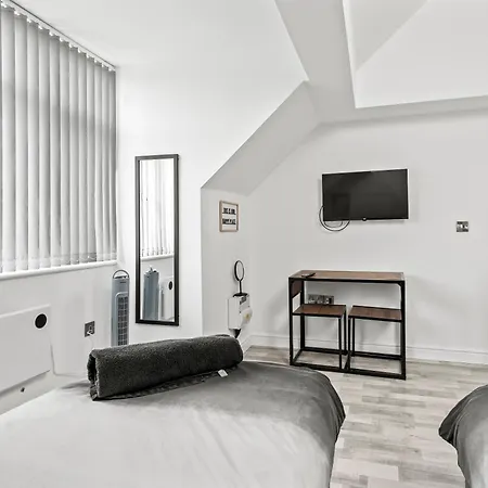 Appartement 10min To - Free Parking - Private - Contractor Friendly