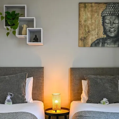 Cosy 4-bed House L Garden L Free Parking L Wifi L Specious L Hosted By The Cosy Corner Nationwide 曼彻斯特