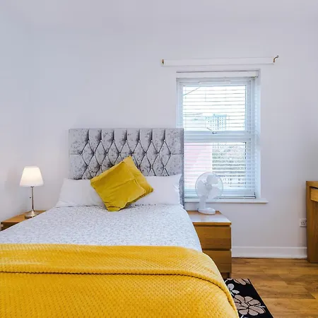 Acacia Homestay Manchester