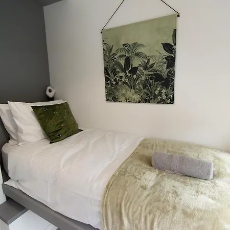 Audenshaw 3-Bedroom House With Private Parking Semesterbostad Manchester