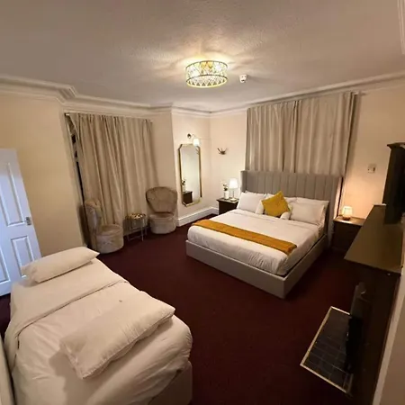 The Milverton 3* Manchester