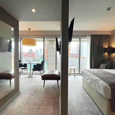 Hotel - Centre By Ihg 4*