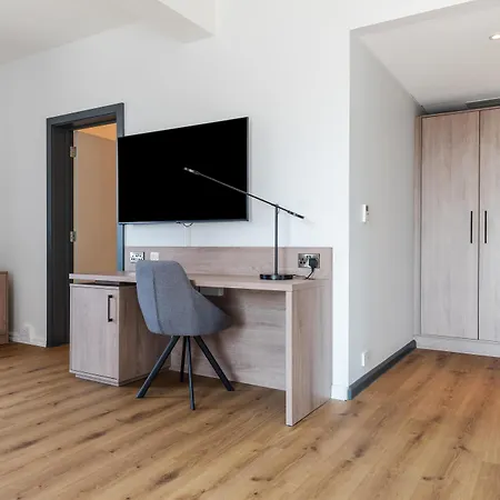 Radisson Centre, A Verified Net Zero 4* Манчестер
