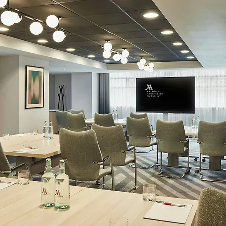 Marriott Piccadilly 4* Mánchester