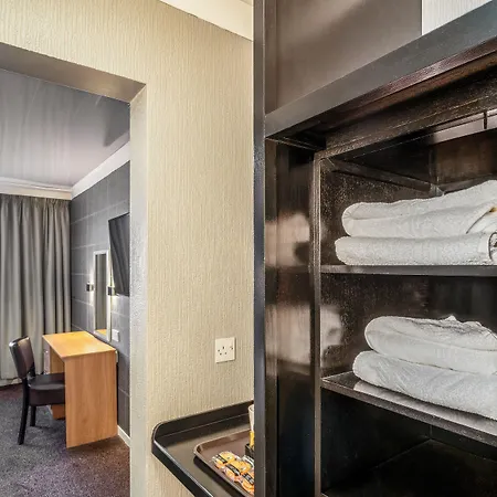 Hotel Airport 3*