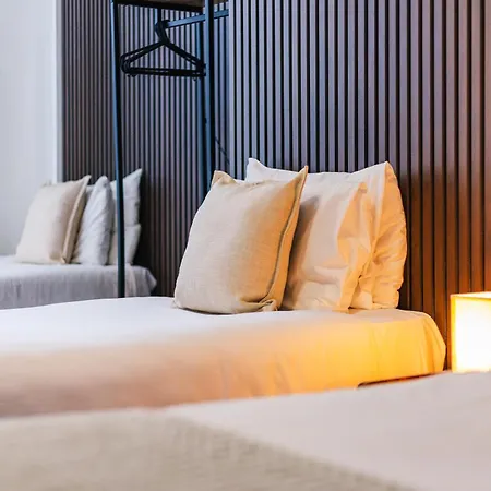 Mitre Centre Hotel 3*