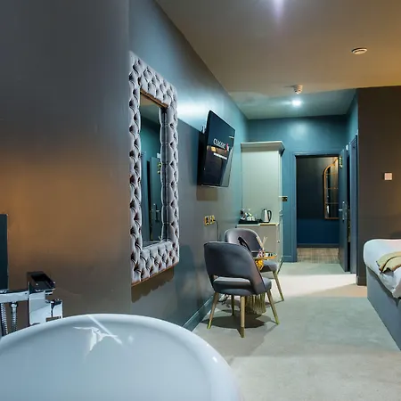 Hotel Hall 4*