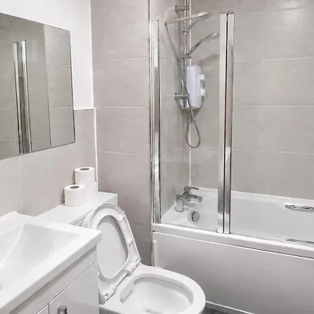 Apartamento Cozy Modern 3 Bed, 2 Bedroom - Secure Parking - Close To Centre And Old Trafford *