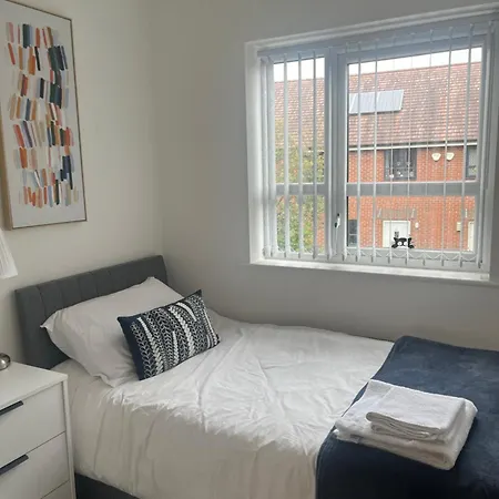 Bright & Luxurious With Garden Apartamento *