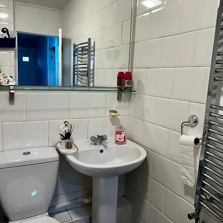 Apartment уютный домик утопающий в зелени