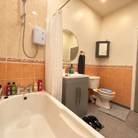 Modern House Near Centre 3 Bedroom * Mánchester