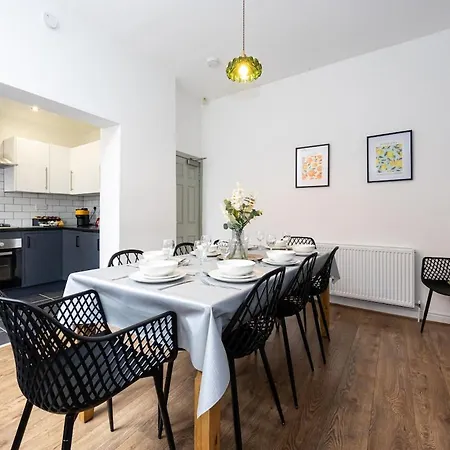 Сasa de vacaciones Modern 6br House With Free Parking *
