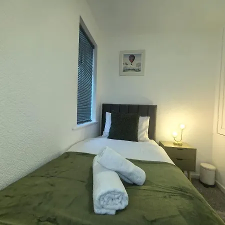 Ringo Business Stay-manchester-m35 9hg *