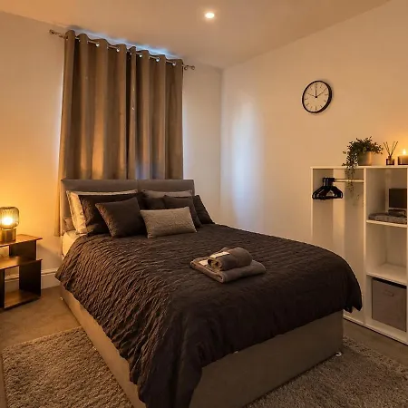 Modern House Near Centre 3 Bedroom