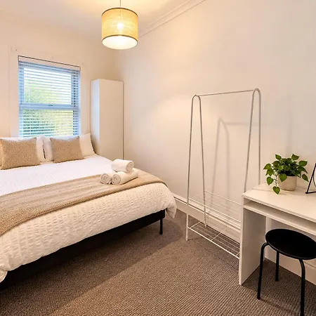 Сasa de vacaciones Cosy Sleeps 7 Close To Centre *