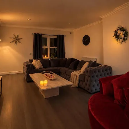 Modern House Near Centre 3 Bedroom