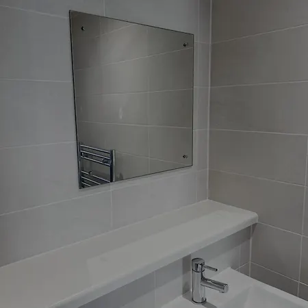 Habitación en casa particular Spacious En-suite In High-rise Media