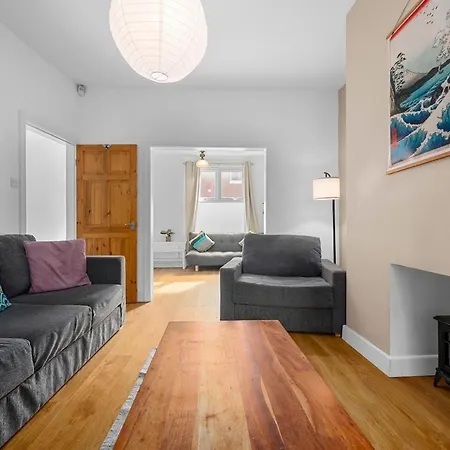 Сasa de vacaciones 2-bed In Parking & Wi-fi *