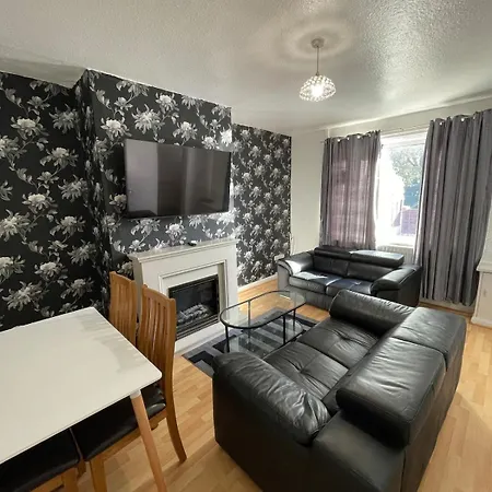 3-bedroom In Trafford With Free Parking Сasa de vacaciones *