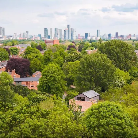 Luxury Barnhouse, Rooftop, 5 Ensuites, Сasa de vacaciones Mánchester